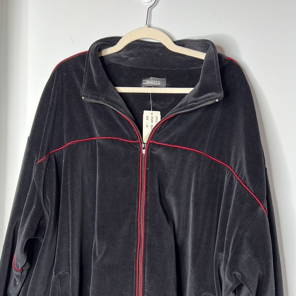 Majestic Collection NWT Velour Jacket Black with Red Stripes - Picture 2 of 5